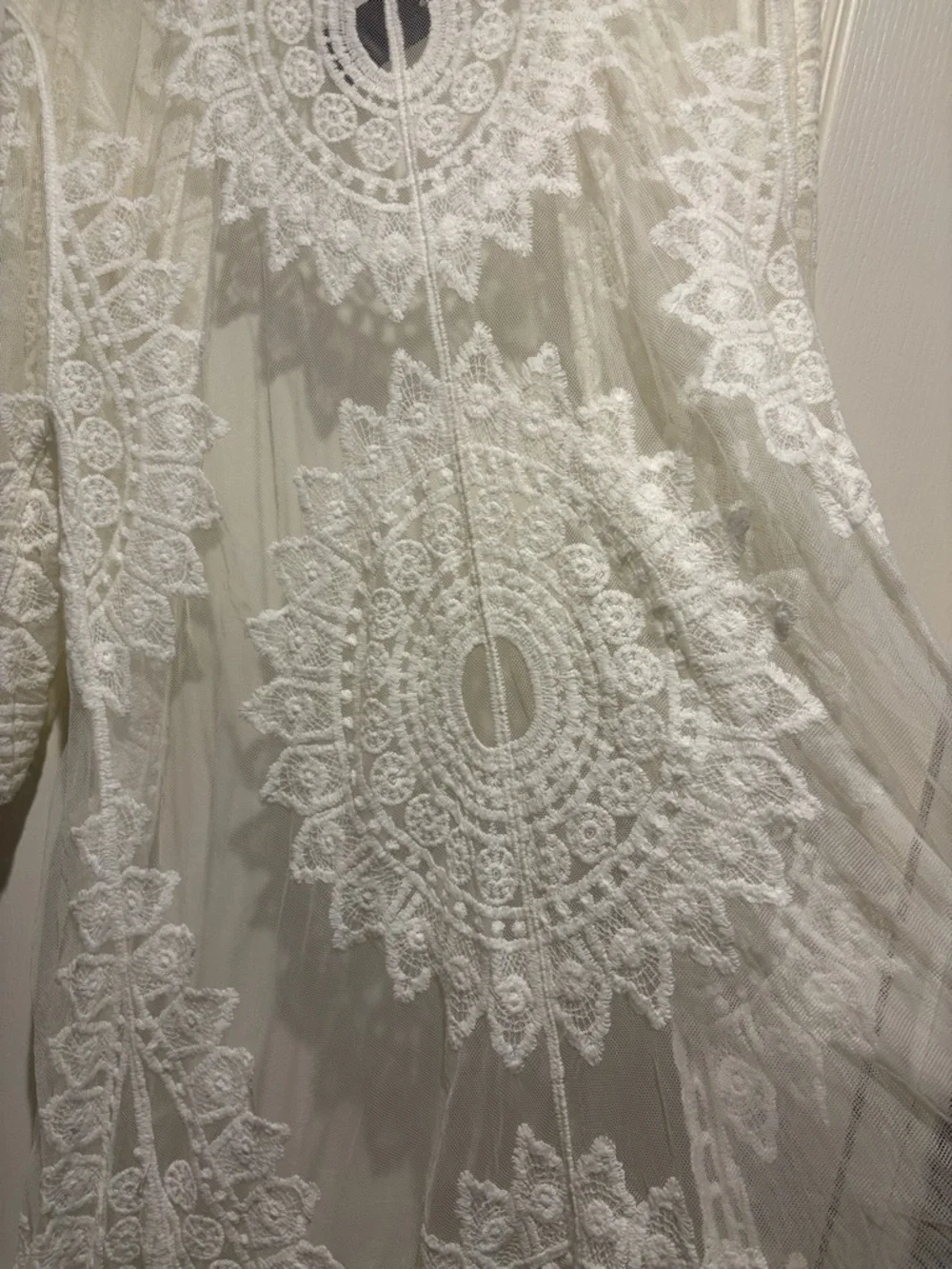Rachel Zoe White Lace Embroidered Kimono Duster - Picture 3 of 4